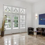1 Bedroom Front In *