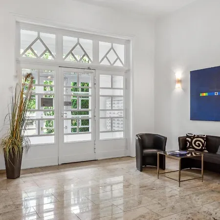 1 Bedroom Front In *
