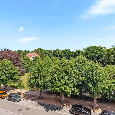 Διαμέρισμα Lovely In